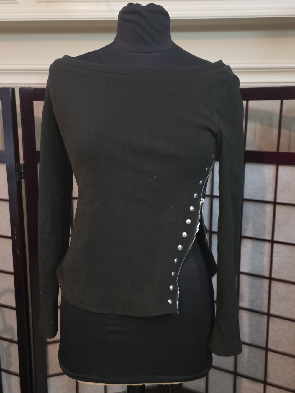 Off-Shoulder Black Sweater with Side Zip & Stud Accents